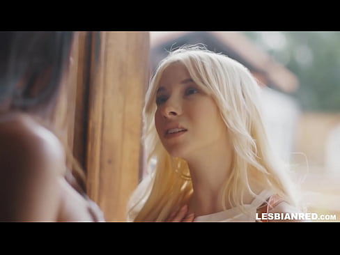 ❤️ Dekle pride domov čez nekaj mesecev in na koncu poje pičko svoje mačehe Anal porn pri nas ☑